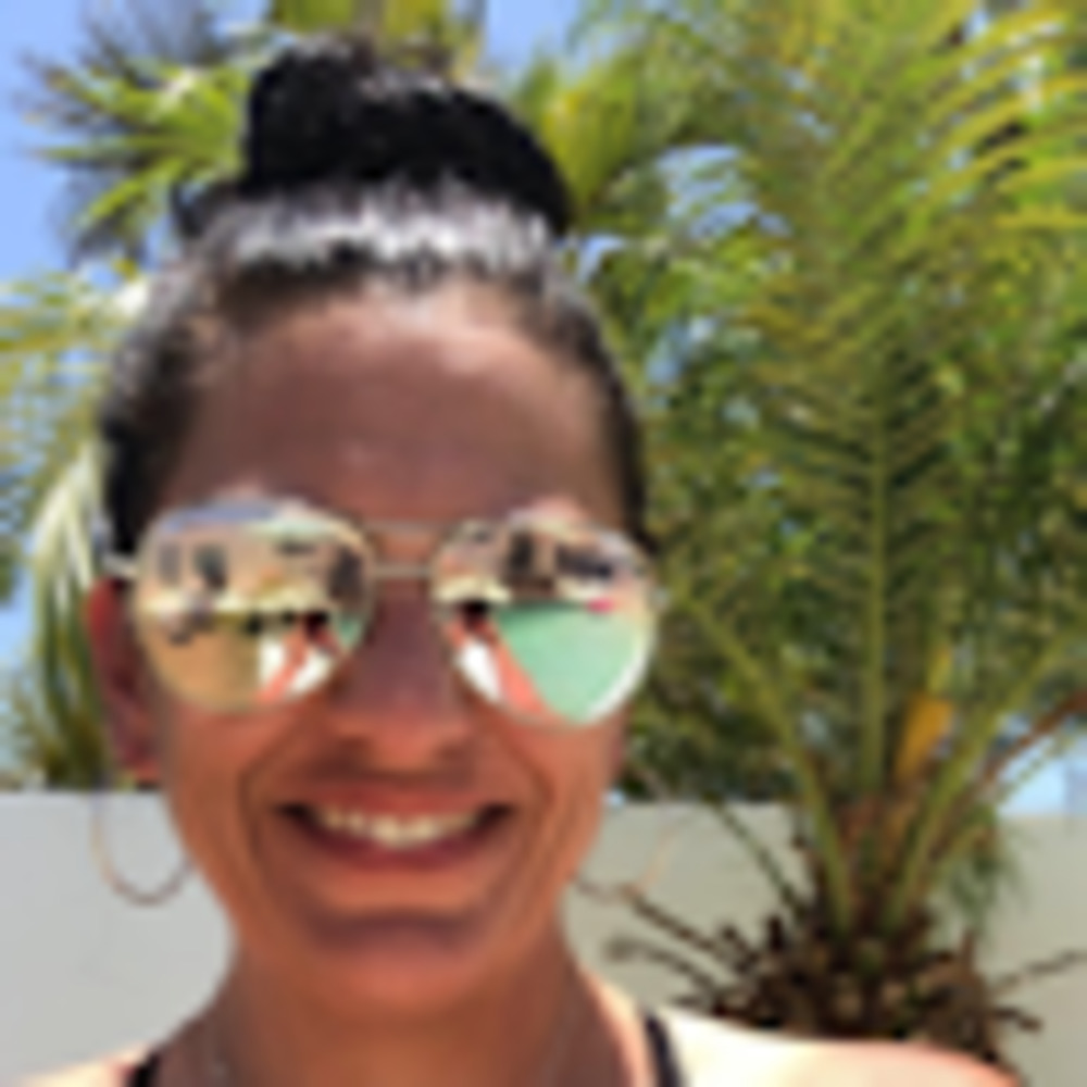 Meet your Posher, Dana